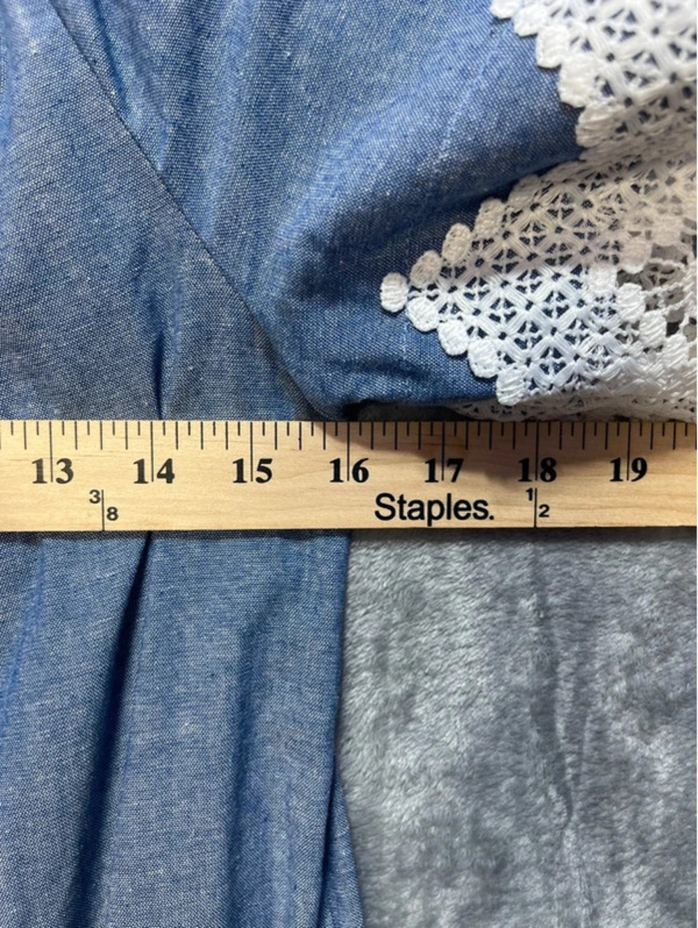 Mlle Gabrielle Womens Small Blue Chambray Shift Dress White Crochet Lace Boho - Picture 9 of 10